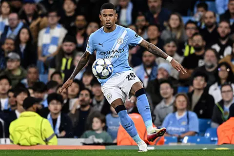 تشكيل مانشستر سيتي.. 3 تغييرات.. وسافينيو أساسيا لأول مرة ضد بيرنلي